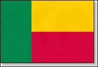 Ce drapeau appartient :