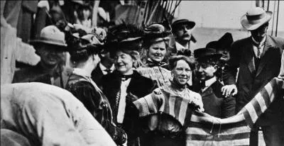 Cet crivain US est dcd des suites d'une urmie, galement, il tait atteint de dysenterie, et tait rong par un alcoolisme chronique. Certains disent qu'il serait mort du scorbut ou qu'il se serait suicid. Qui est-ce ?