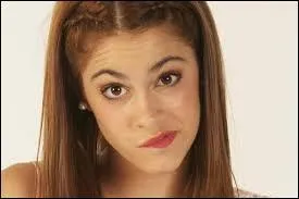 Qui est morte dans la famille de Violetta ?