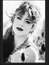 Comment s'appelle cette coiffure ?