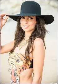 Qui voit-on dans son clip   l'international  ?