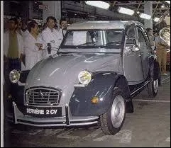 C'est un modle Charleston mais c'est la dernire 2cv. Elle a t produite en/au :