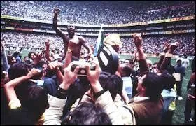 Quelle comptition europenne le club a-t-il remporte en 1970 contre Gornik Zabrze  Vienne ?