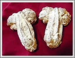 Ce département doit son nom à un fleuve de 381 km... Son chef-lieu est Angoulême et parmi ses spécialités, il y a le pineau, les cagouilles, le chapon et la pine de Barbezieux (voir photo).