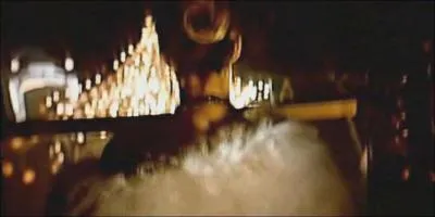 Qui est de dos sur cette photo ?