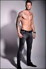 Benjamin est en couple avec :