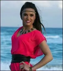 Capucine a t lue grie d'une marque de :