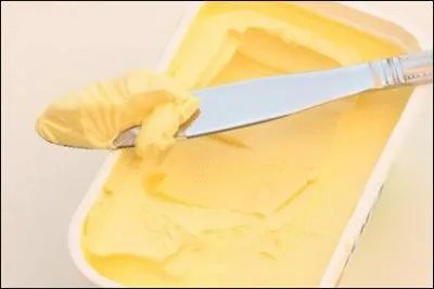 Afin de nous reposer un peu l'esprit aprs toutes ces dcouvertes, j'ai dcid d'aborder un sujet diffrent, les huiles vgtales partiellement hydrognes, l au moins il n'y a pas de risques !