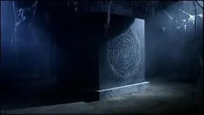 Dans l'pisode 'La Pandorica s'ouvre, deuxime partie', lorsque Amy est une enfant, comment redevient-elle adulte ? (pisode 13)