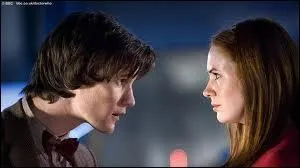 Pourquoi le Docteur regarde-t-il Amy comme a ? (pisode 5)