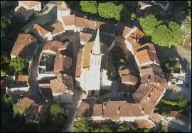 Nous allons dcouvrir la commune midi-pyrnenne de Sarrant. Classe parmi les Plus Beaux Villages de France, elle se situe dans le dpartement ...