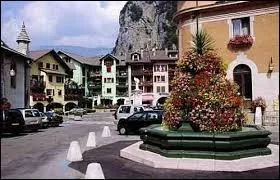 Thnes est une commune Savoyarde situe en rgion ...