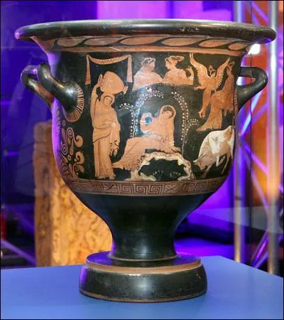 Vases de toutes tailles, de toutes formes, amphores, lampes, coupes... Objets de la vie quotidienne ou uvres d'art, la cramique est partout dans la vie des Grecs. Les poteries d'art, destines  la dcoration, sont souvent signes. Les noms des artisans et des artistes sont ainsi parvenus jusqu' nous. Pourquoi ces artisans signaient-ils leurs uvres ?