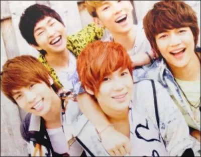 Quelle chanson n'est pas de SHINee ?