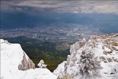 Quel est le parc d'attraction de l'Isre ?