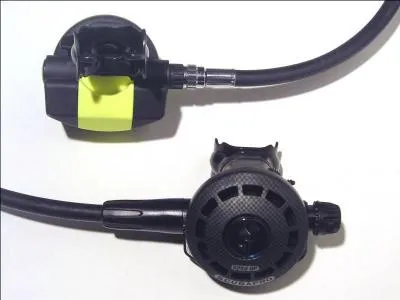 Donnez le nom du PREMIER dtendeur de pression et de combien  combien il abaisse cette pression.