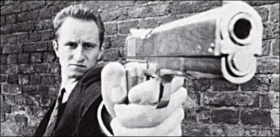 Pas vraiment une comdie le premier film de Benoit Poelvoorde .