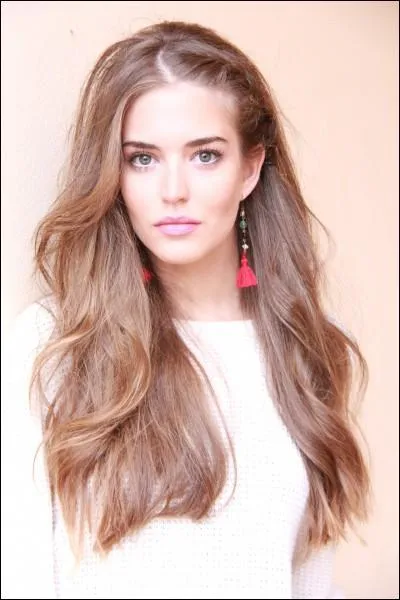 Qui est cette fille-l ?