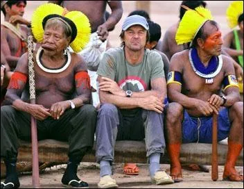 Quand a t diffus le dernier pisode de l'mission  Ushuaa Nature  qui a t intitule  Messages aux petits frres  clturant 25 ans d'une incroyable aventure humaine ?