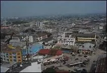 Dans quel pays est-il n ?