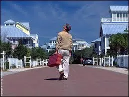 Bonjour, et au cas o l'on ne se reverrait pas d'ici l Je vous souhaite une bonne aprs-midi, une bonne soire et une bonne nuit !