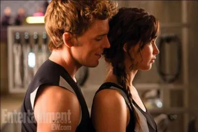 (livre et peut-tre film). A quel ge Finnick a-t-il gagn ses jeux ?
