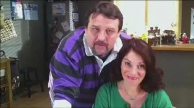 Comment Adam appelle-t-il ses parents ?