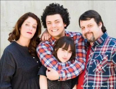 Quel est le nom de famille d'Adam ?