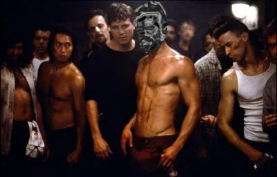 Dans  Fight Club , il cre un club de combats clandestins. C''est :