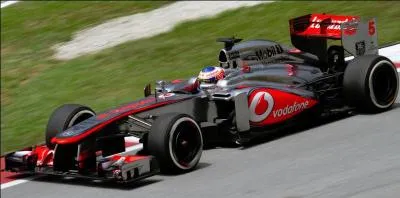 Quel est le prnom de M. McLaren, fondateur de l'curie McLaren ?