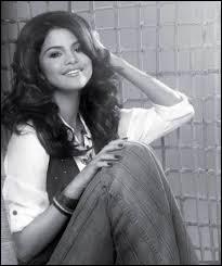 Selena Gomez a les yeux :