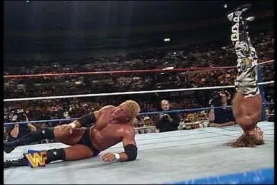 L'une des publicits de la marque  Gini  nous dit : Gini, un got trange, venu d'ailleurs. Par rapport  la photo, quel mot allez-vous choisir  la place du mot  got  ?