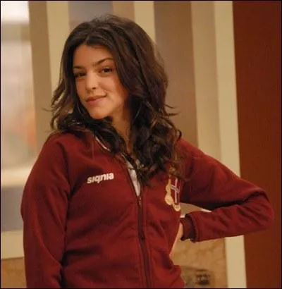 Qui est-ce? (on ne la reconnait pas bien)