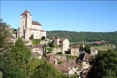Dans quel dpartement se situe le ravissant village de Saint-Cirq-Lapopie ?
