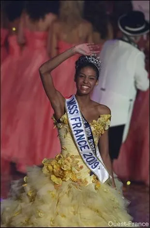 Comment s'appelle Miss France 2009 ?