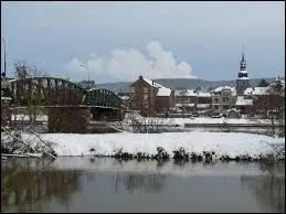 Voici le village de Vireux-Wallerand sous la neige. Il se situe ...