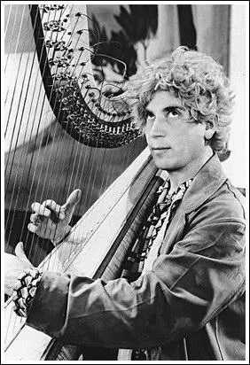 Quel est le vrai prnom de son frre  Harpo  ?