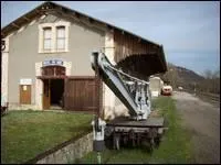 Simone : ''Candidat suivant ! ''
Le candidat : ''Bonjour Minux ! ''
Guy Lux : ''Bonjour, monsieur, posez votre question.''
Le candidat : ''-----------------------------.''