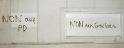 Une injure homophobe sera punie de 6 mois d'emprisonnement et de 22. 500  d'amende, c'est . .