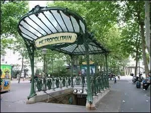 C'est l'arrondissement qui possde le plus de stations de mtro, mais combien ?