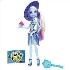 Comment s'appelle cette Monster High ?