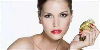  Rien de vigoureux, rien de grand ne peut partir de la plume toute vnale, de cet auteur  quel sens a le mot  vnale  ?