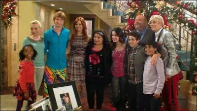 Avec quelle autre srie de Disney Channel se sont-ils regroups pour un tlfilm ?