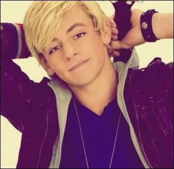 Comment s'appelle l'acteur qui joue le rle d'Austin ?