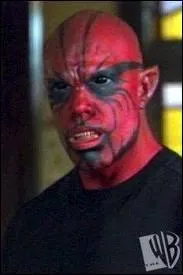 Par qui Balthazar est envoyer pour tuer les surs Halliwell ?