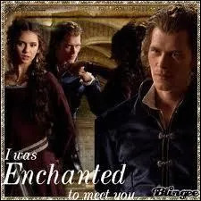 Est-ce que Katherine et Klaus taient amoureux autrefois (quand Katherine tait humaine) ?