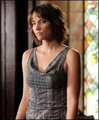 Pourquoi Rose attaque-t-elle un innocent dans l'pisode 12 ?