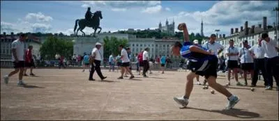 Prenez votre lan et trouvez le sport !