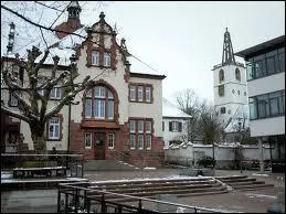 Nous sommes  Denzlingen. Nous nous situons ...