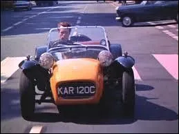Quel est le nom de sa voiture ?
